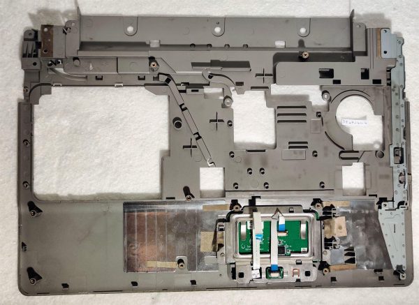 Palmrest z touchpadom za prenosnik HP Compaq 6820, originalni 6070B0211001 - OEM zamenjava. - rabljeno - Image 2