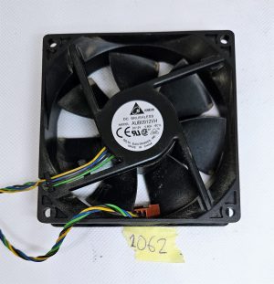 HP Compaq AUB0912VH brezkrtačni ventilator DC12V 0.60A - Učinkovito hlajenje za vaš sistem - rabljeno