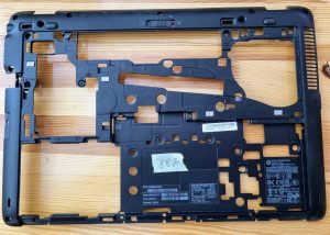 HP EliteBook 840 G1 spodnji del ohišja 765809-001 - rabljeno