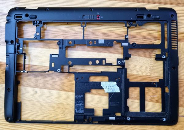 HP Elitebook 820 G2 prenosnik spodnji del ohišja 765603-001 - rabljeno