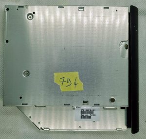 HP Pavilion M6-1040eo SATA DVD RW pogon z okvirjem TS-U633 686916-001 - rabljeno