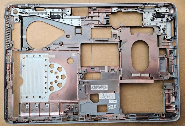 HP ProBook 640 G2 pokrov spodnjega ohišja 840657-001 6070B0937201 - Pravi nadomestek - rabljeno - Image 2