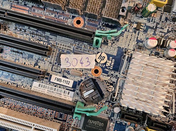 Matična plošča HP Z620 delovne postaje LGA2011 DDR3 PN 708614-001 618264-002 - rabljeno - Image 2