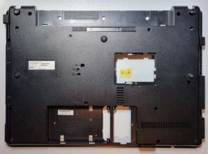 Zamenjava spodnjega ohišja HP 6830s - 490305-001 | Model 6070B0252101 - Kakovostni prenosni računalniški deli - rabljeno