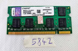 Kingston 99P5316-014.A00LF DDR2 2GB prenosni RAM pomnilnik – Originalni nadomestni del - rabljeno
