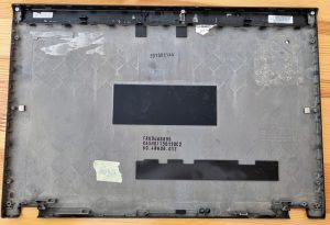 Lenovo ThinkPad LCD prenosni računalnik zadnji pokrov sestava 60.4RA08.011 FRU04W6895 - rabljeno