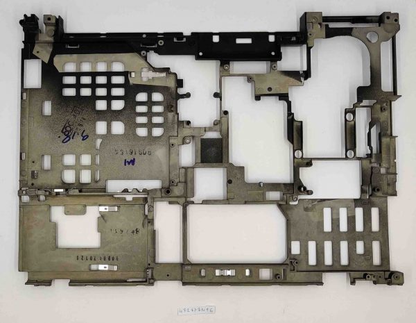 Metalno ohišje srednjega okvirja šasije Lenovo ThinkPad T400 42X4840 - rabljeno - Image 2