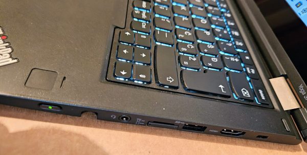 Lenovo Yoga 370 - Intel i5, 240GB SSD, 8GB RAM, 13,3" FHD Zaslon na Dotik - Image 4