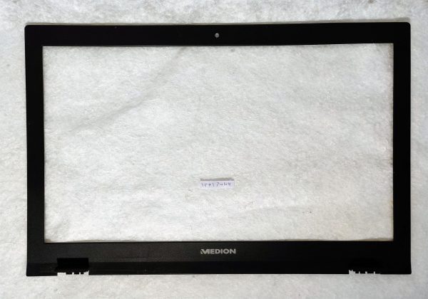 Medion Akoya P6677 LCD zaslon okvir obrobe 13N0-FZA1201 - Originalni nadomestni deli za prenosnike - rabljeno