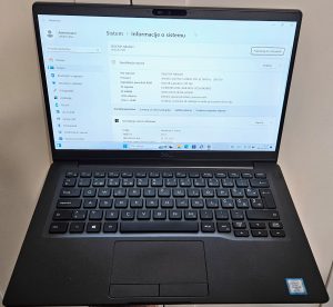 Dell Latitude 7400 FHD 14" - i5-8365U, 8GB RAM, 240GB NVMe SSD, Rabljen - Odlično ohranjen