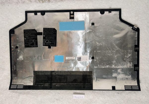 Zamenjajte in nadgradite spodnji pokrov osnovne enote prenosnika Dell E5530 - Originalni spodnji pokrov za izboljšano vzdržljivost in slog. - rabljeno - Image 2