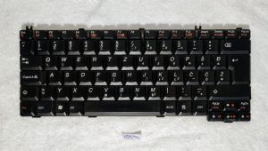Tipkovnica z razporeditvijo SA SL CR za Lenovo IdeaPad 3000 Y330 Y430 F41 N200 N100 42T3394 42T3426 - rabljeno