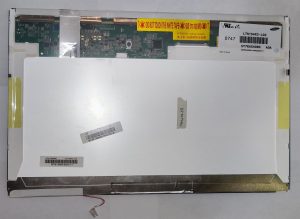 SAMSUNG CCFL 15,4 INČNI LCD ZASLON ZA PRENOSNI RAČUNALNIK LTN154X3-L03 30 PIN - rabljeno