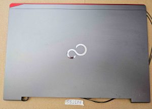 Zadnji pokrov LCD zaslona Fujitsu Lifebook E745 s kamero - Rezervni del - rabljeno