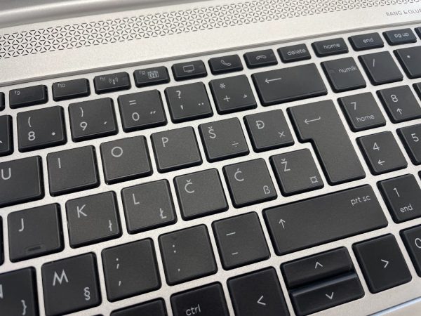 Prenosnik HP Elitebook 850 G6 - SLO Nalepke na tipkovnici / i5 / RAM 16 GB / SSD Disk / 15,6″ FHD - Image 5