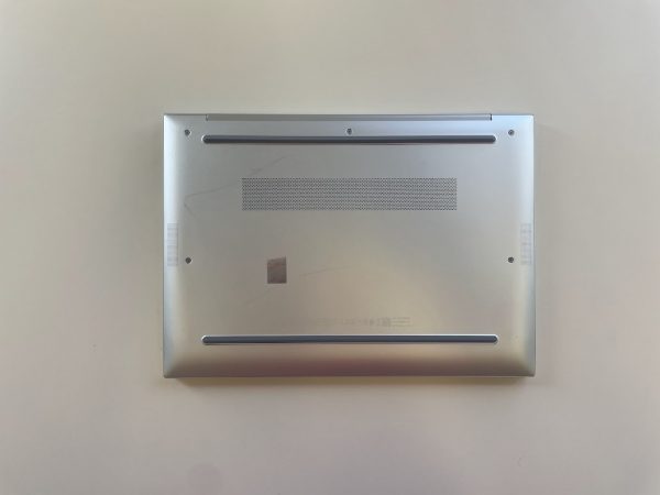 Prenosnik HP Elitebook 840 G11 - Scratched bottom cover / Ultra 5 / RAM 16 GB / SSD Disk / 14,0″ WUXGA - slika 3