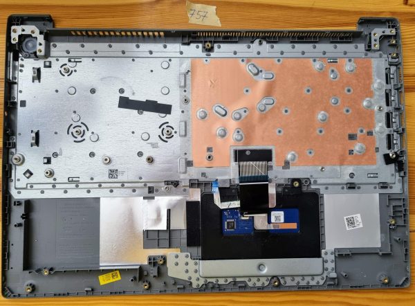 AP1JV000630 SN20M62793 ORIGINALNI ZGORNJI POKROV LENOVO IDEAPAD 3 15IIL05 - slika 4