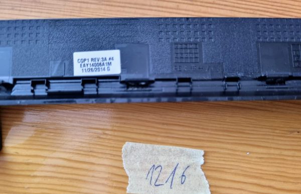 Originalni HP 15-P100dx 15-P 15.6" Series sprednji okvir EAY14006A1M - slika 3