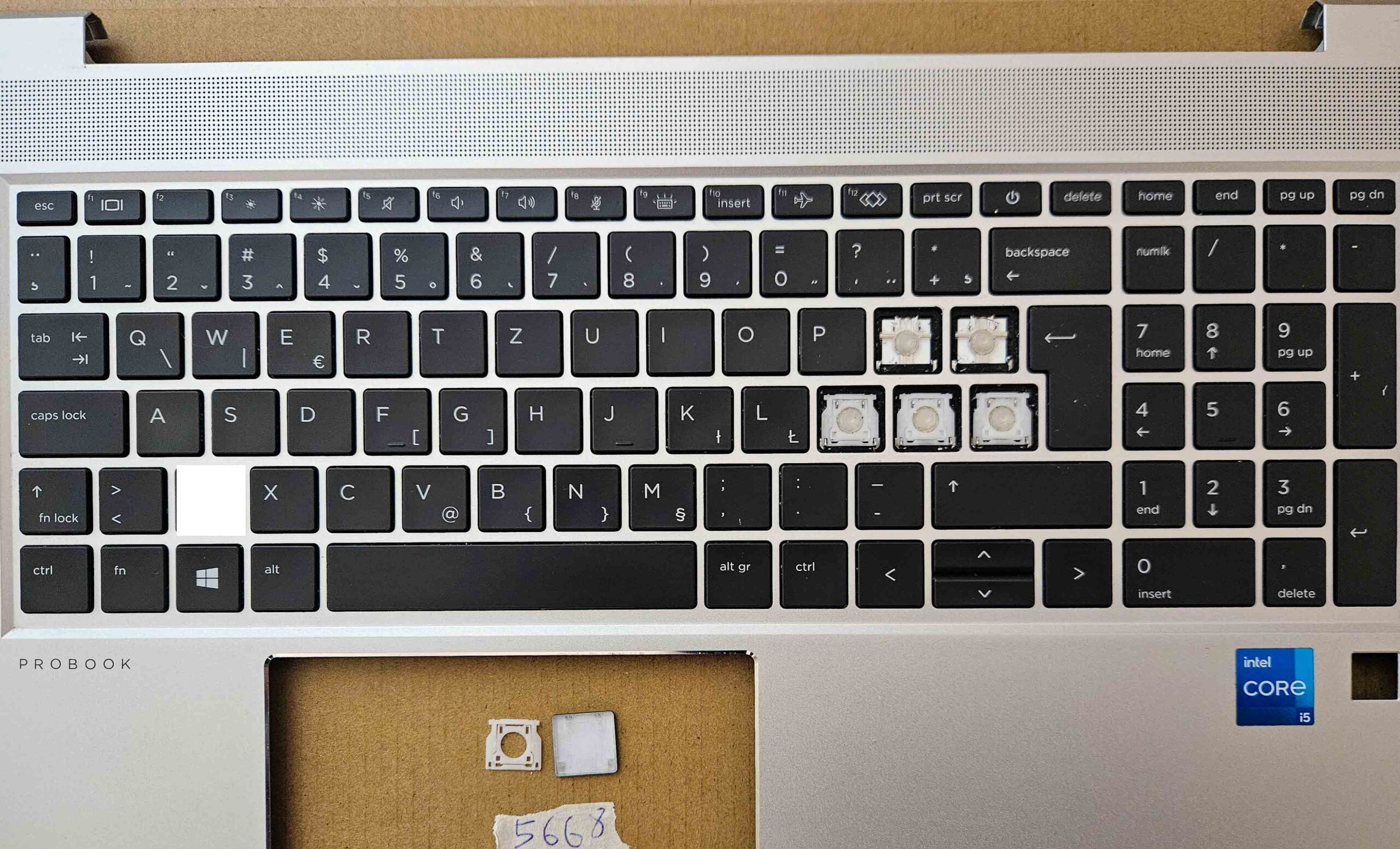 Naslon za dlani HP ProBook 450 G8 s tipkovnico – originalni nadomestni del za prenosnik