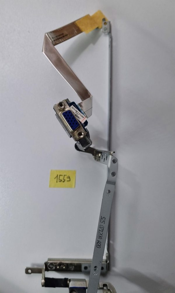 Toshiba Satellite A 20-1YX TEČAJI Z VGA PRIKLJUČKOM - slika 2