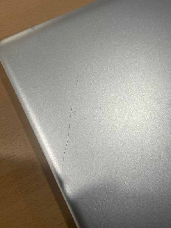 Prenosnik HP 17-cn4033 | Core 5 120U | manjše praske / 5 / RAM 16 GB / SSD Disk / 17,3″ FHD - slika 6