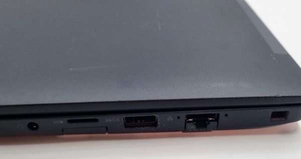 Dell Latitude 7390 (i5-8350U, 8 GB, 240 GB SSD, FHD) – zmogljiv in zanesljiv rabljeni prenosnik - slika 6