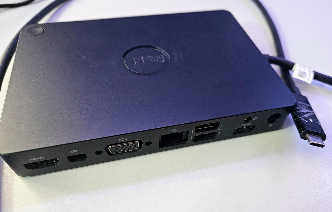 Dell WD15 K17A Docking Station USB-C Thunderbolt 4K z 180W adapterjem - slika 2