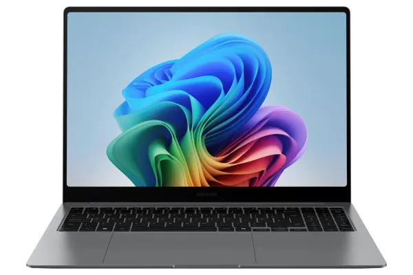 Prenosnik Samsung Galaxy BOOK5 / Core Ultra 5 / RAM 16 GB / 512GB SSD / 15,6″ FHD - slika 2
